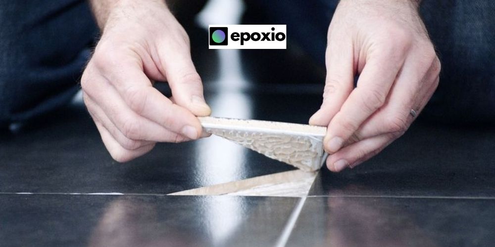 OPRAVA KERAMICKÝCH DLAŽDIC EPOXIDEM